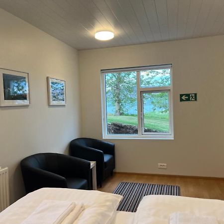 Glaesibaer 2 Guesthouse And Horsefarm Akureyri Exterior photo